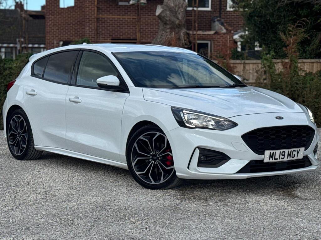 2019 Ford Focus - Image 1