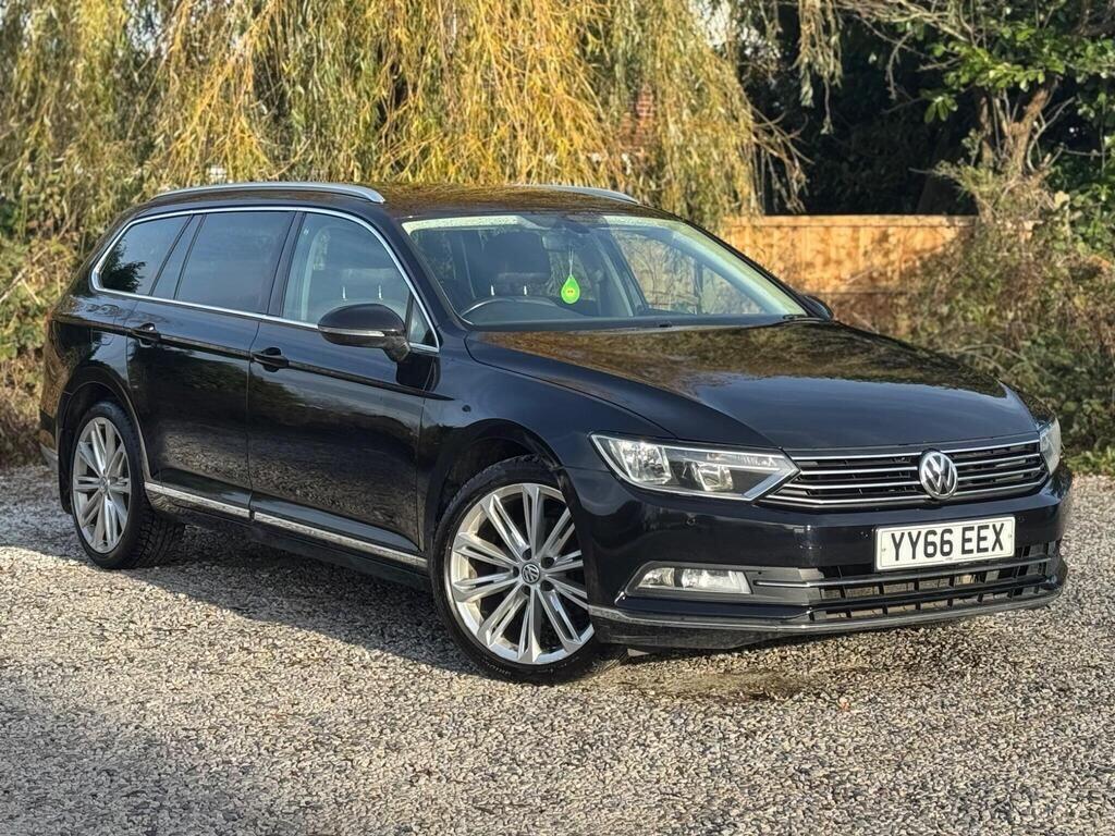 2016 Volkswagen Passat - Image 1